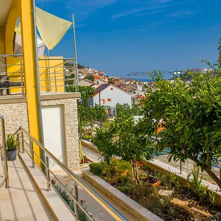 Apartment Lux Erato - 10 Min Walk - Free Parking *